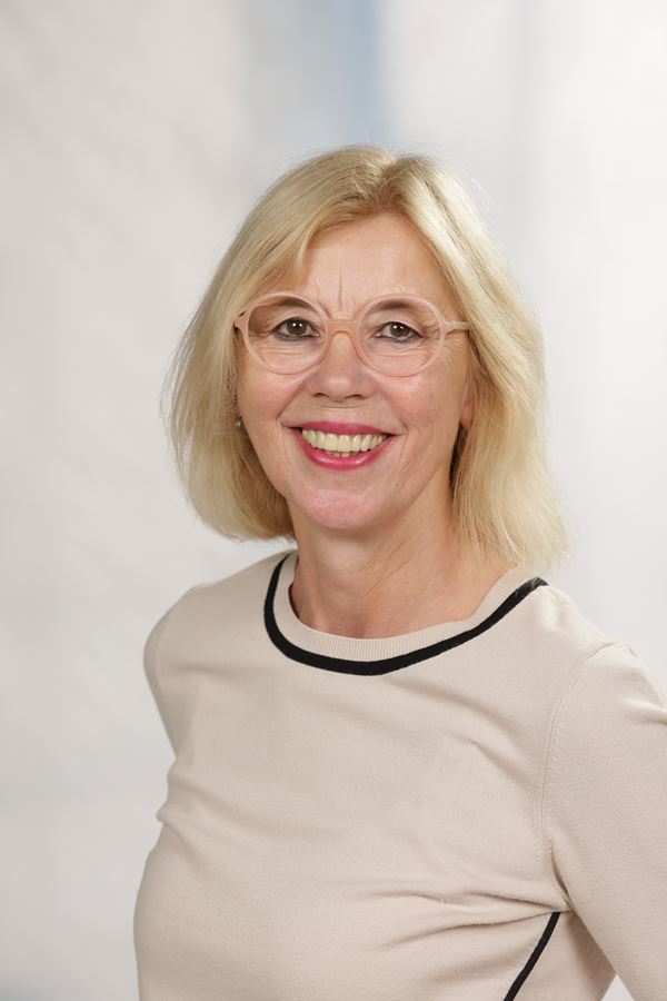 Stüve, Sabine